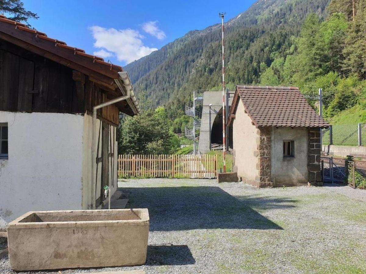 Bahnwaerterhaus Eggwald Villa Wassen Luaran gambar